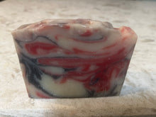 Load image into Gallery viewer, Tobacco Leaf &amp; Amber - Cake Handmade Soap

